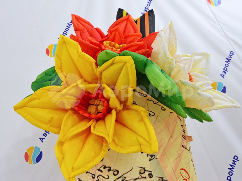 Конверт с цветами ко Дню Победы