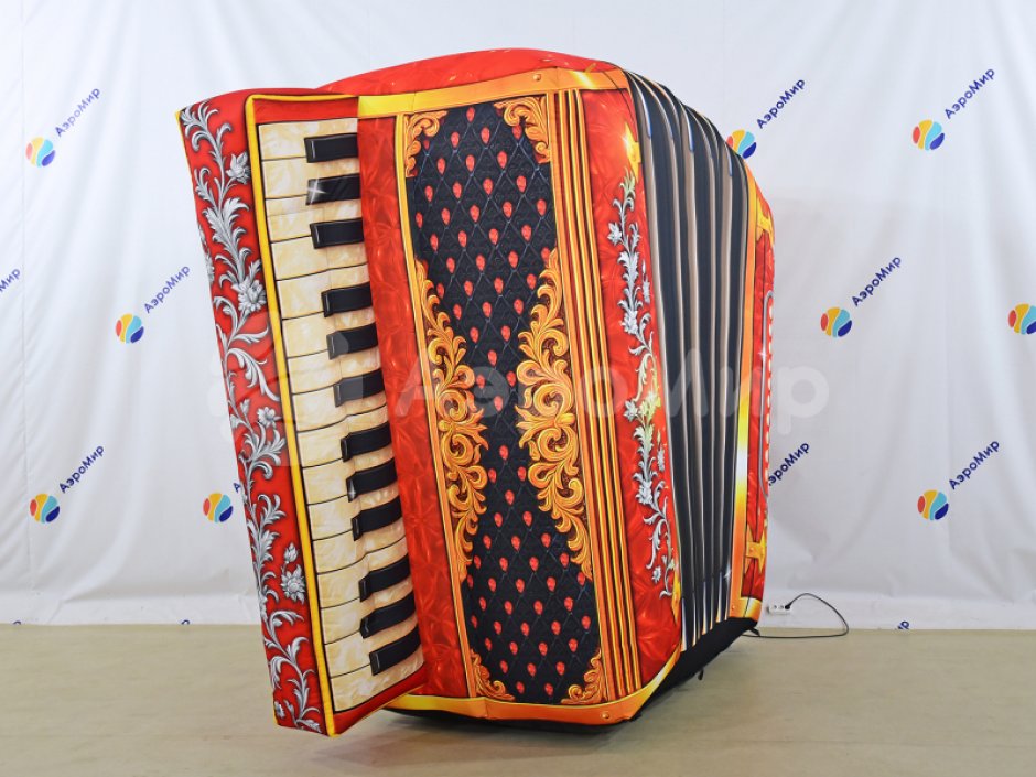 Надувная гармонь — большая фигура-декорация на праздник