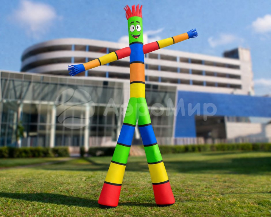 Гигантский аэромен на двух ногаз высота 10 метров