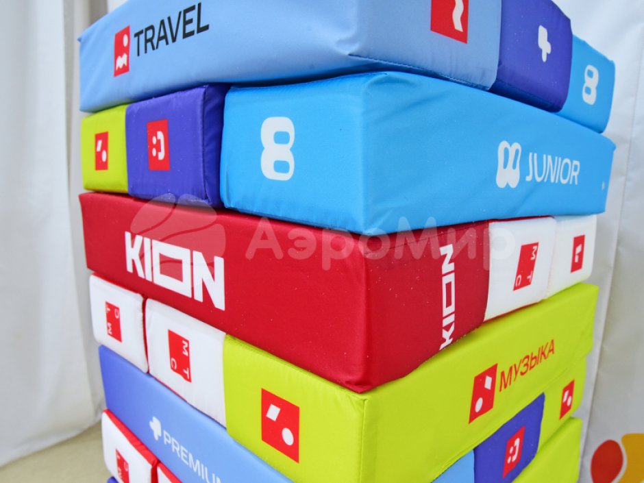 Гигантская дженга — популярная игра формата XXL