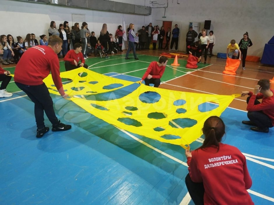 Гигантский сыр — детский реквизит для игр, аниматоров