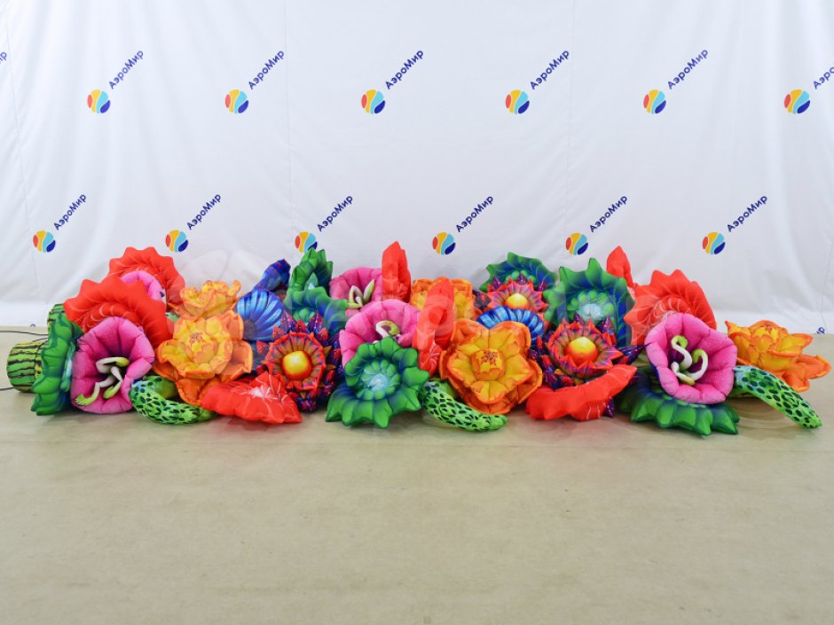 Фэнтези — яркая надувная гирлянда