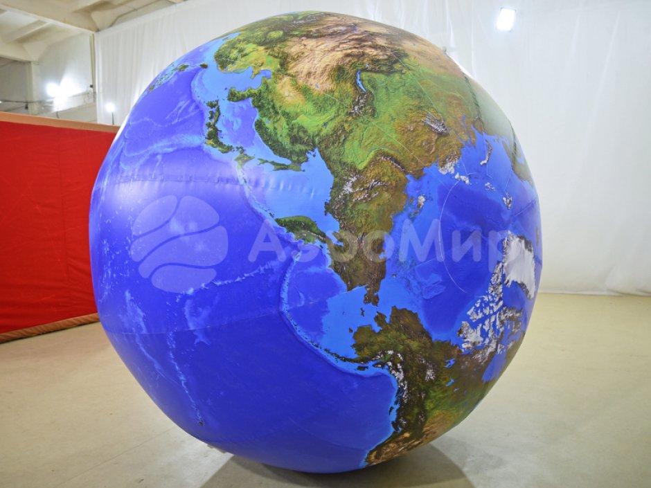 Большой надувной мяч