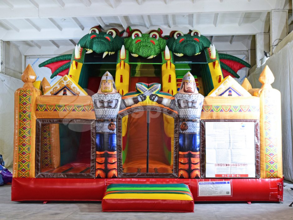Надувной батут Большой Змей Горыныч — большой авторский батут-горка на 66 м²