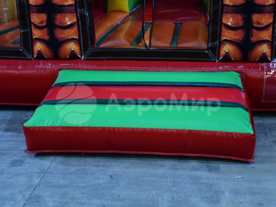 Надувной батут Большой Змей Горыныч — большой авторский батут-горка на 66 м²