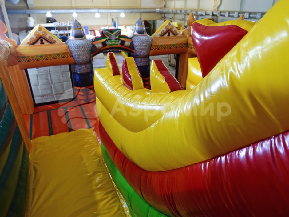 Надувной батут Большой Змей Горыныч — большой авторский батут-горка на 66 м²