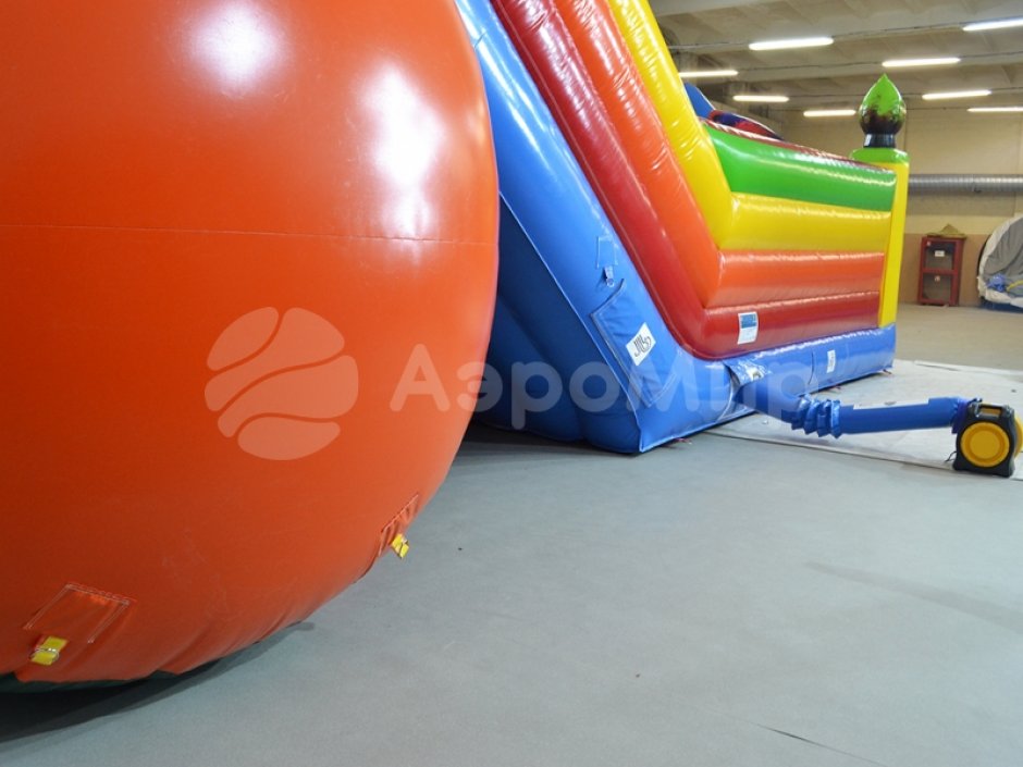 Надувной батут-горка Краски — для бизнеса с на ~ 50 м²
