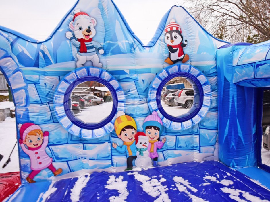 Зимняя горка Снежная — надувной аттракцион для катания