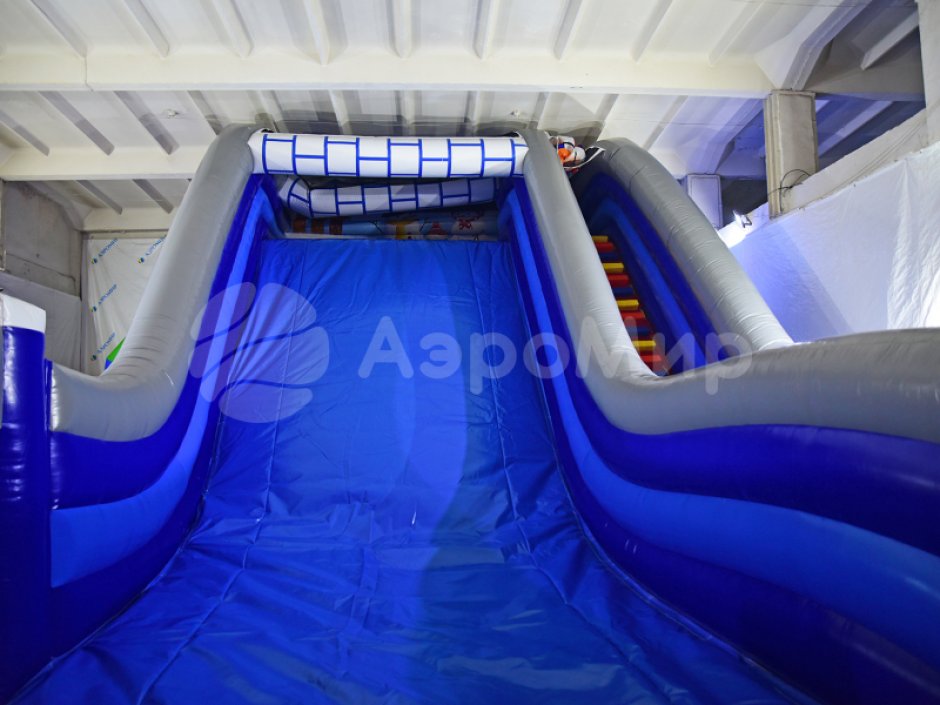 Надувная горка БС-102 «Зимняя сказка»