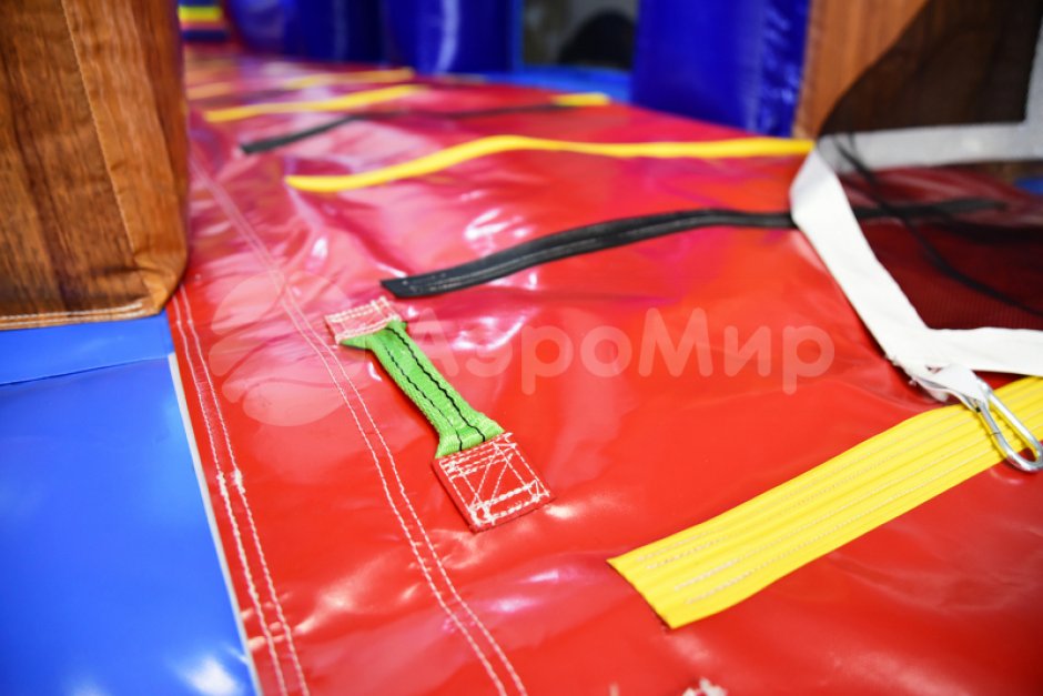 Надувная горка БС-102 «Зимняя сказка»