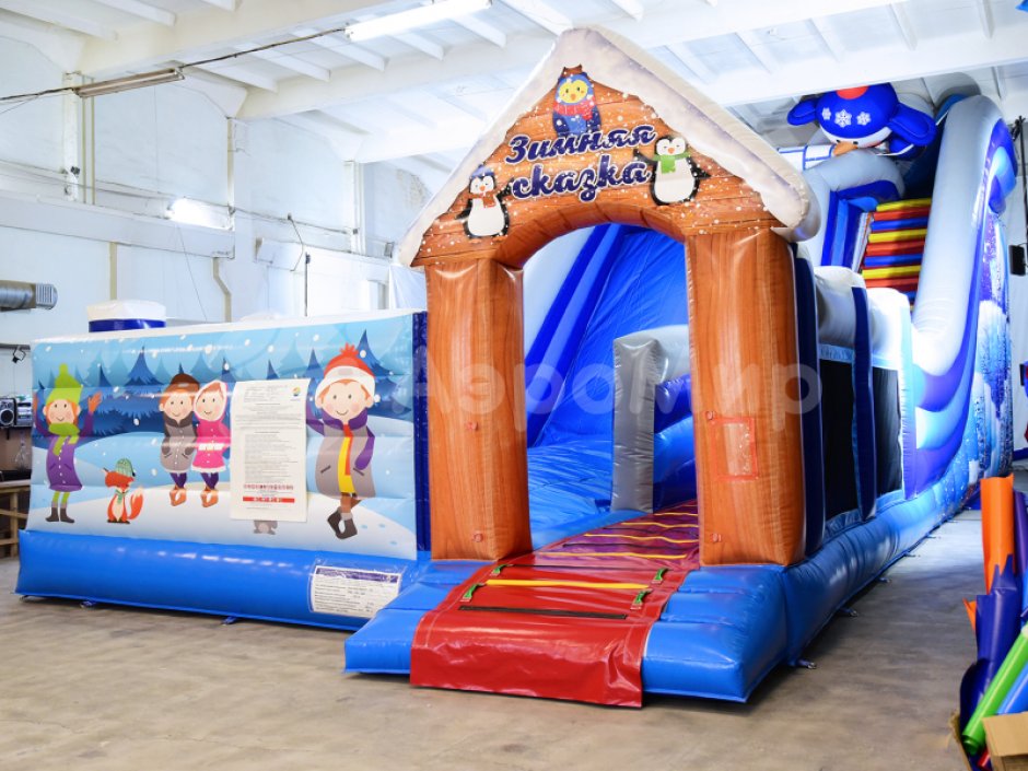 Надувная горка БС-102 «Зимняя сказка»