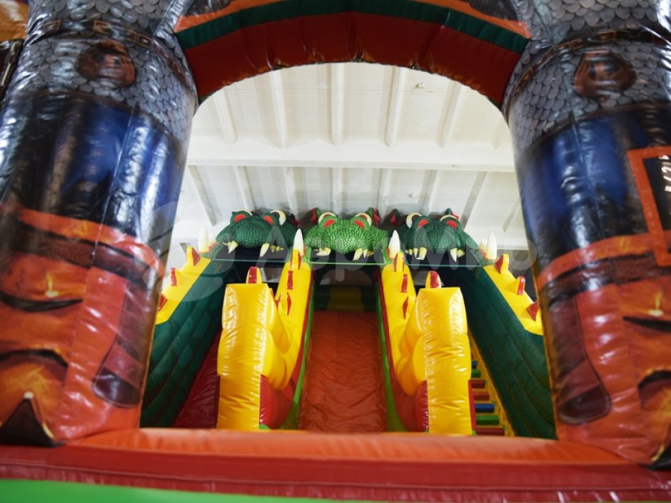 Большой надувной батутный комплекс Змей Горыныч