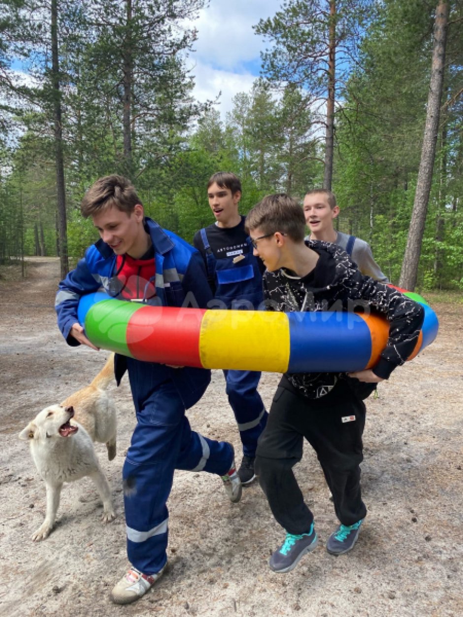 Гигантский обруч — игра для всей семьи