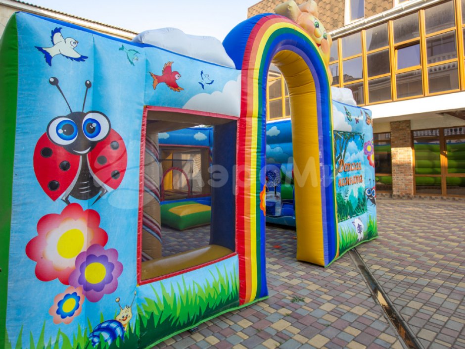 Надувной игровой комплекс «Радуга» — центр развлечения детей для бизнеса