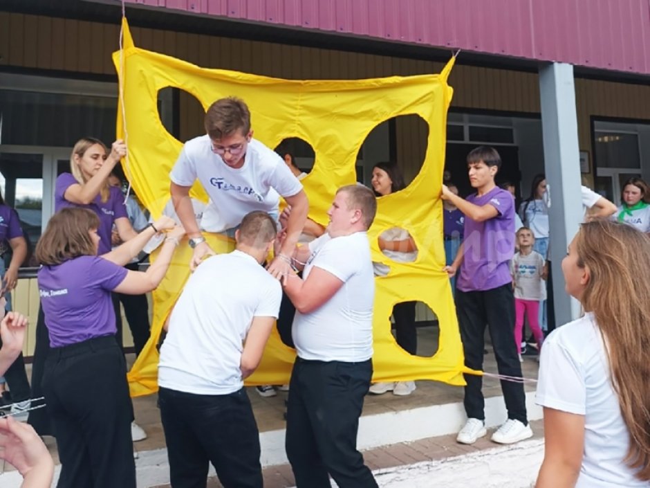 Гигантский сыр — детский реквизит для игр, аниматоров