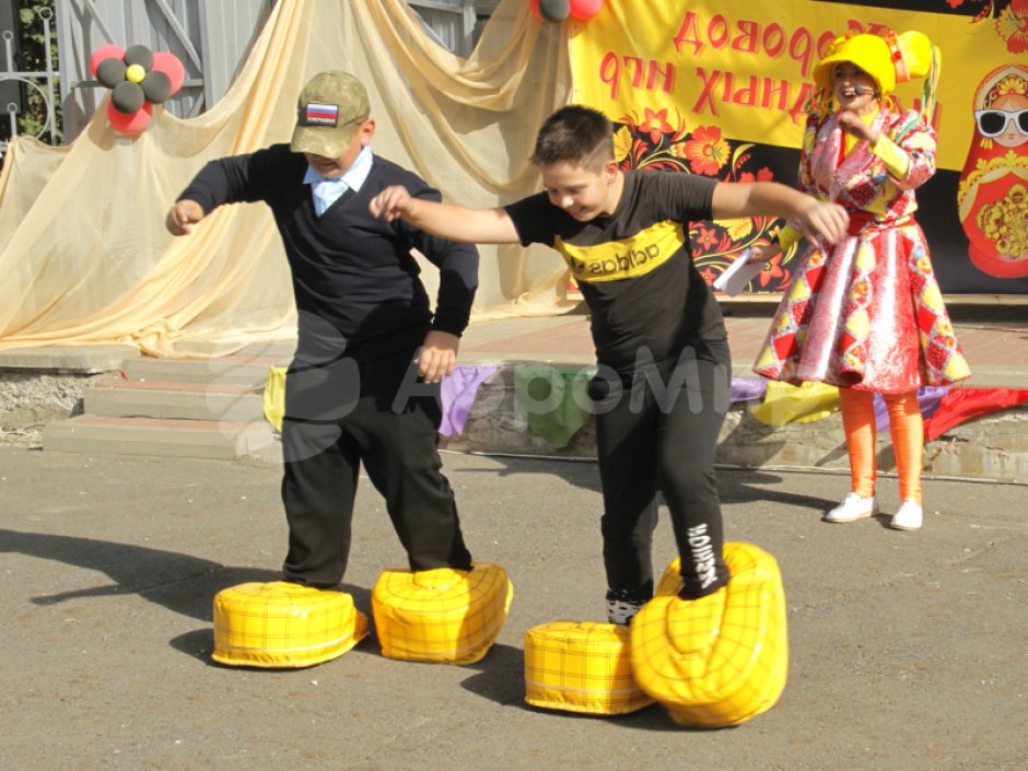 Гигантские лапти — для эстафет, конкурсов и веселых забегов