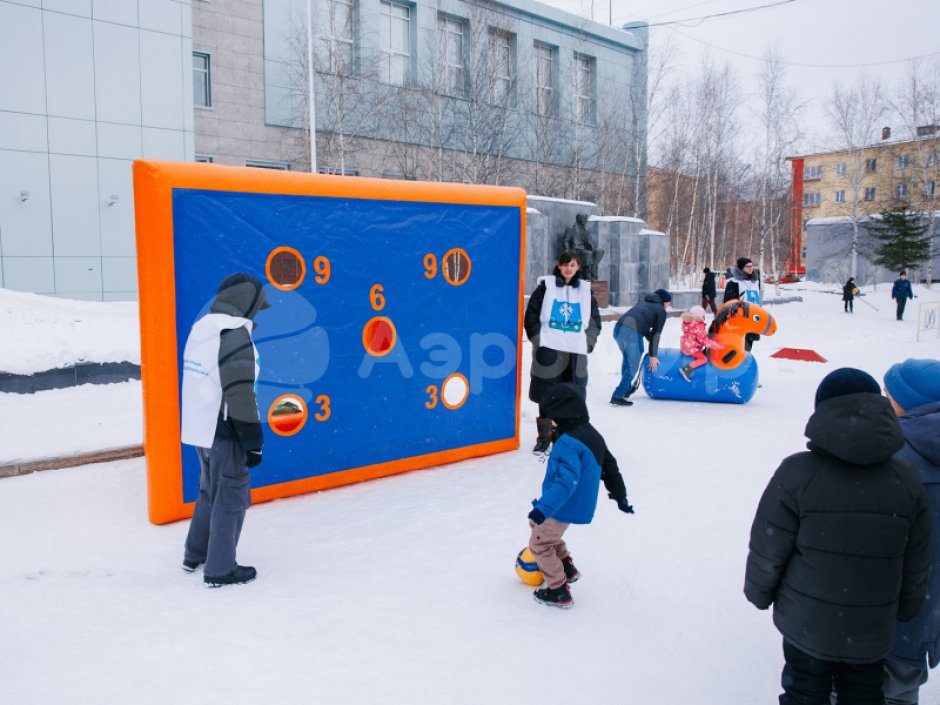 Забей гол – интерактивный аттракцион для игр с мячом