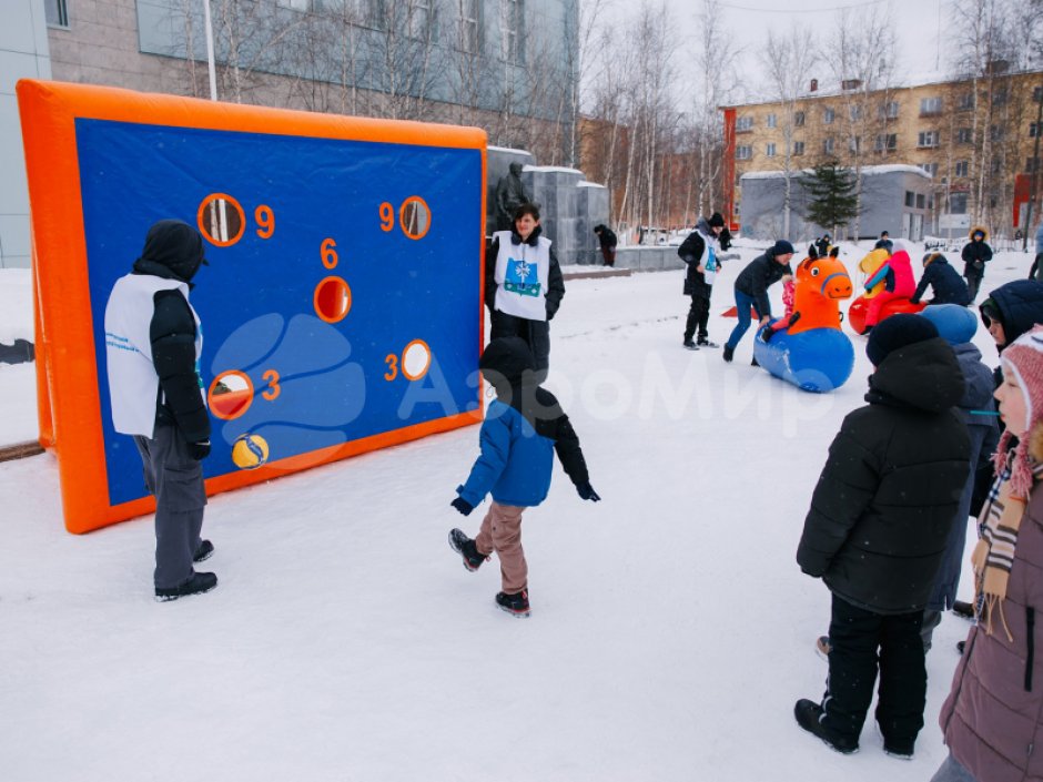 Забей гол – интерактивный аттракцион для игр с мячом