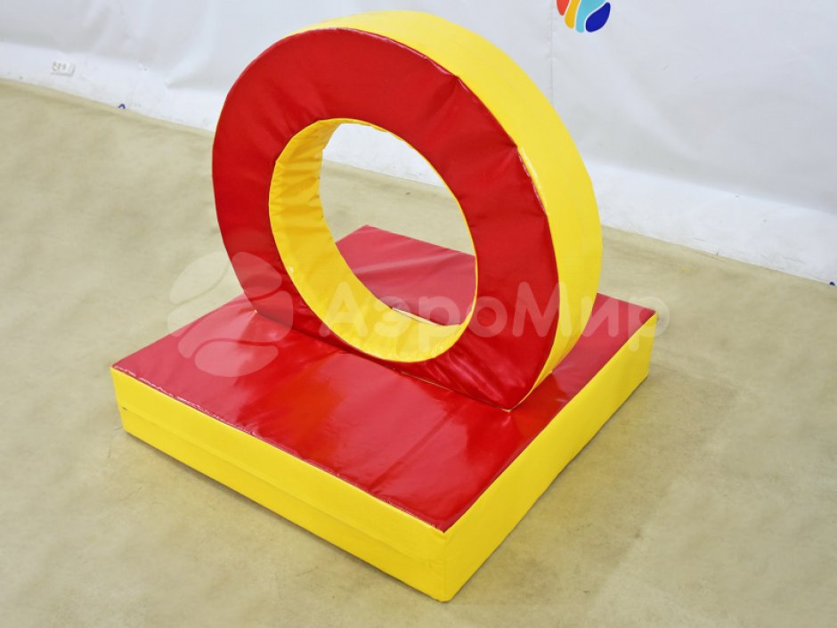 Аттракцион Колечко — элемент спортивной полосы препятствий