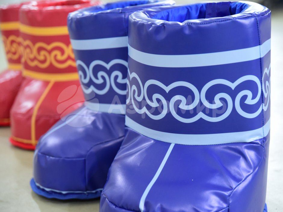 Командный игровой реквизит Гигантские валенки — для эстафет, забегов и игр