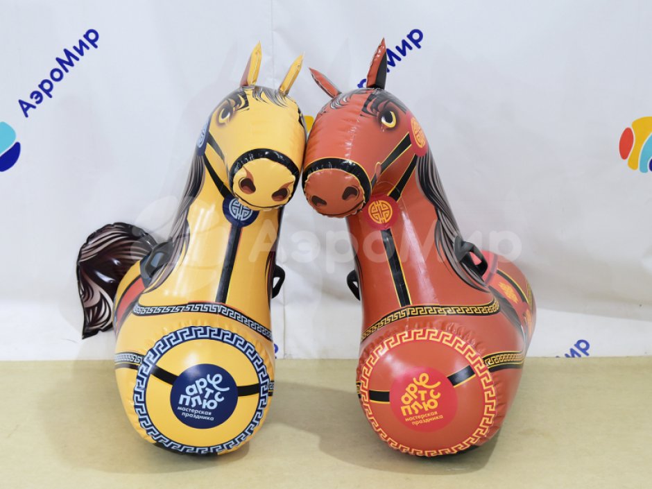 Лошадиные скачки — командный игровой реквизит для забегов и эстафет