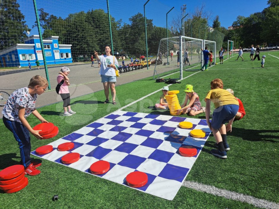 Мягкий игровой набор для игры в шашки