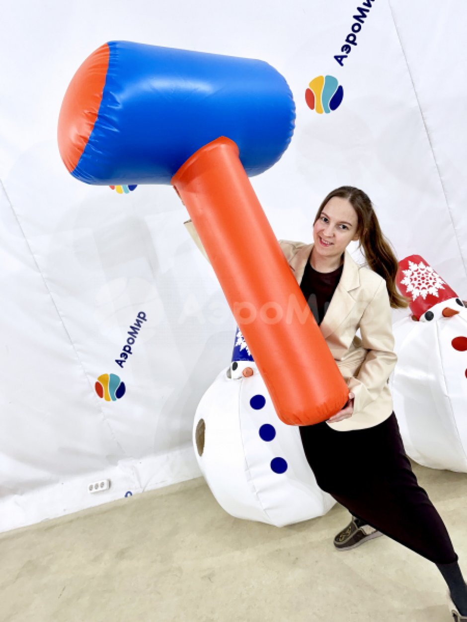 Гигантский молоток для игр на ловкость и скорость