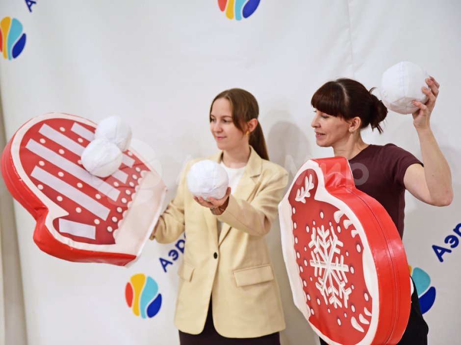 Поймай снежки — игровой реквизит для праздников