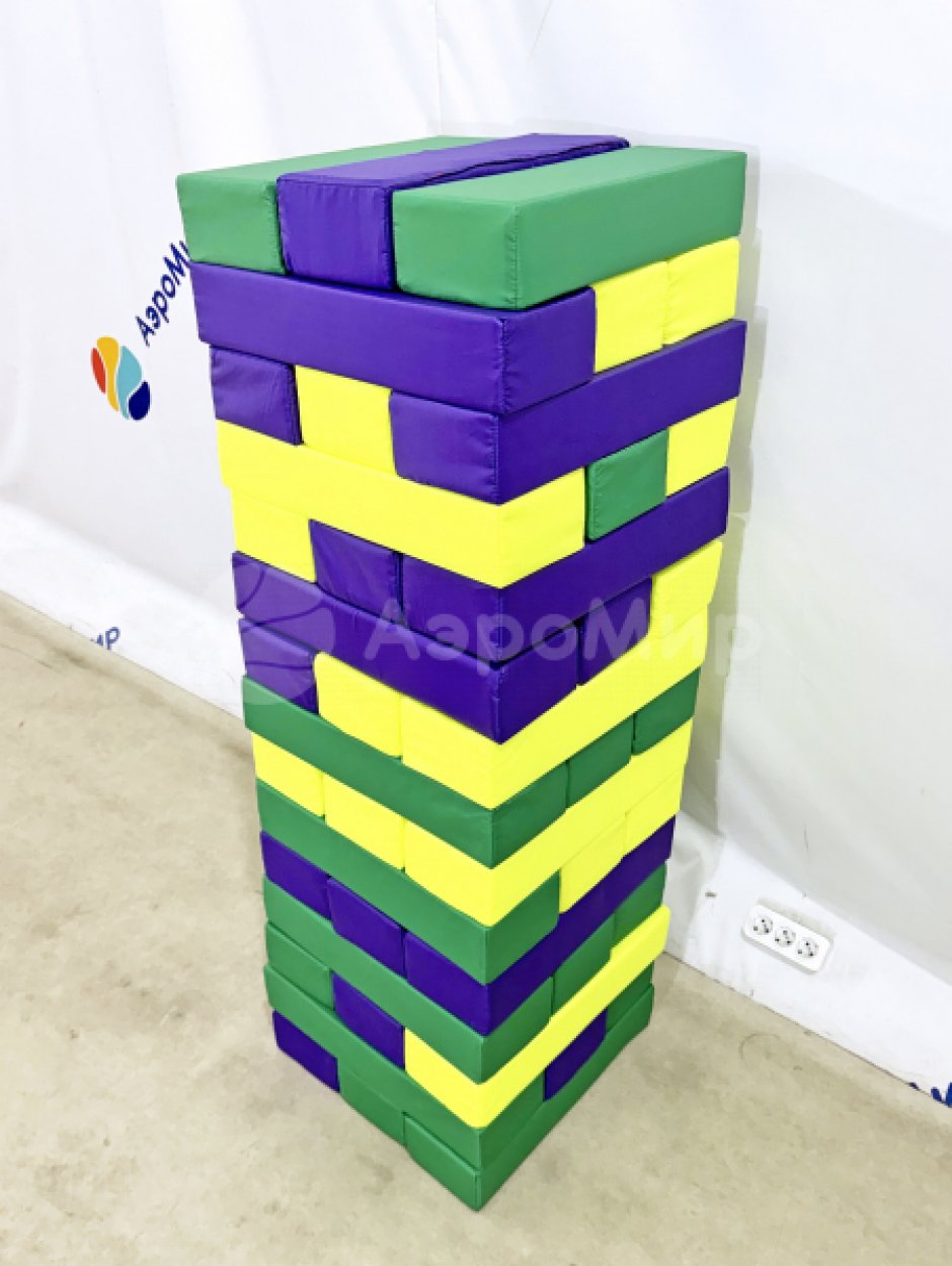 Гигантская дженга — популярная игра падающей башни формата XXL