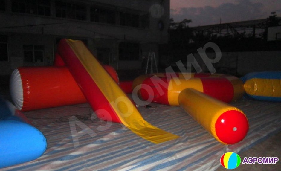 Надувная горка Шатл для открытой воды или большого бассейна