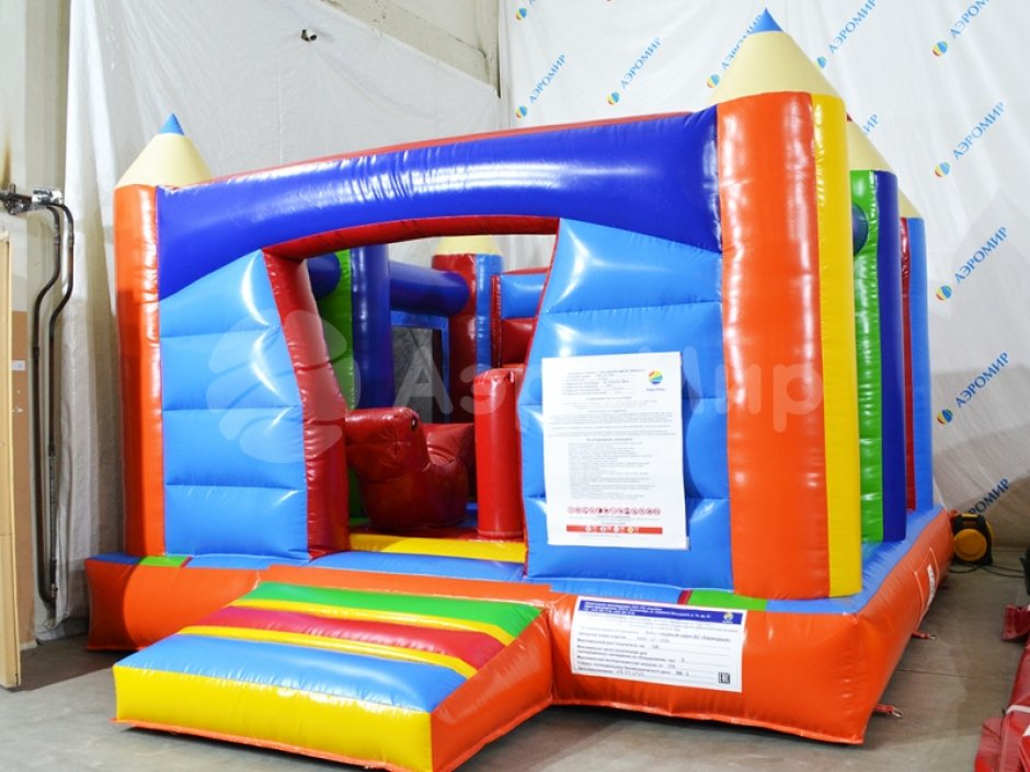 Надувной батут Карандаши — маленький надувной батут на 16 м²