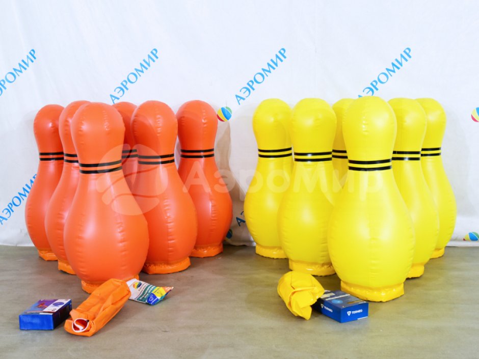 Надувные кегли с мячом