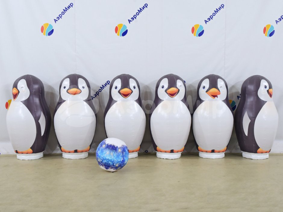 Большие надувные кегли с мячом