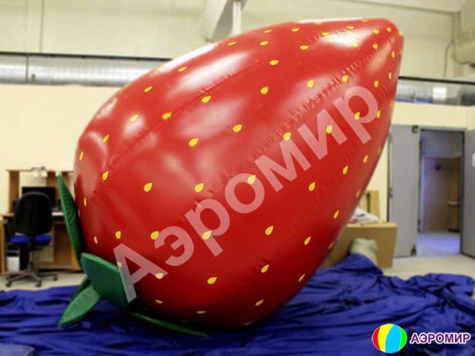 Надувные клубника