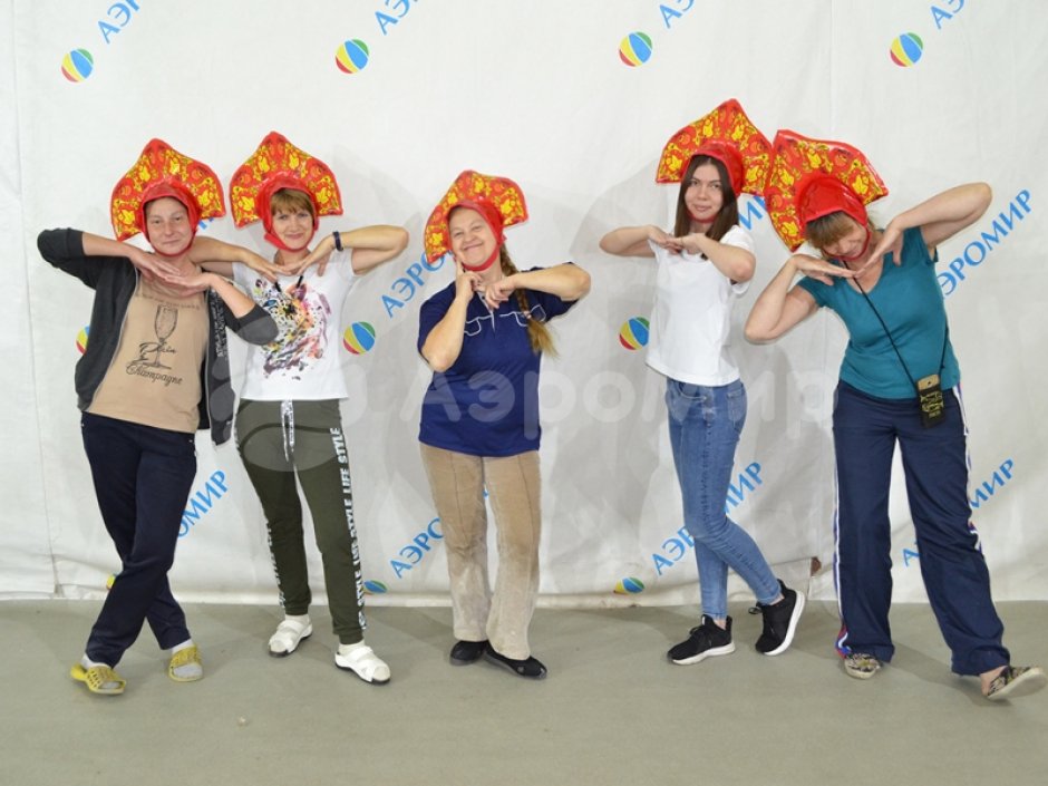 Кокошник — игровой реквизит