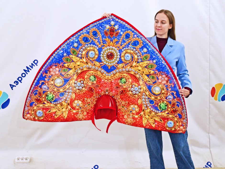 Мега кокошник