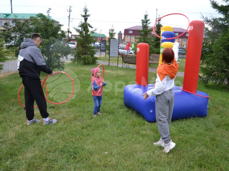 Командный игровой реквизит Надувной кольцеброс Столбики