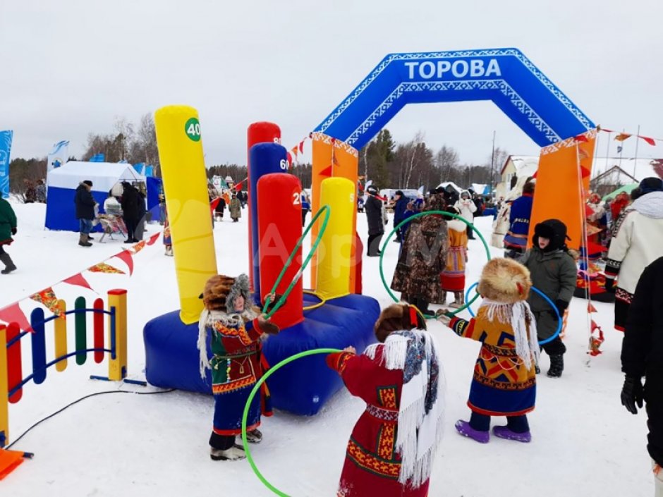 Командный игровой реквизит Надувной кольцеброс Столбики