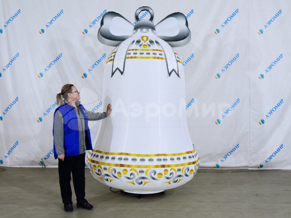 Новогодняя надувная фигура «Колокольчик» с эффектом снега и невероятной подсветкой
