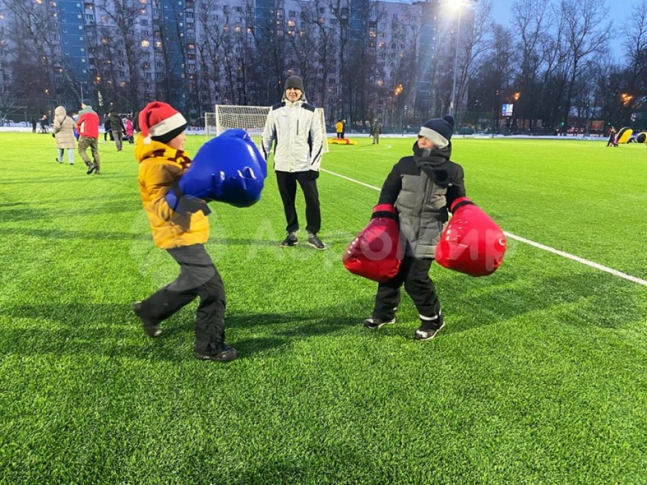 Гигантские перчатки — для шуточных боев, игр и развлечений детей и взрослых