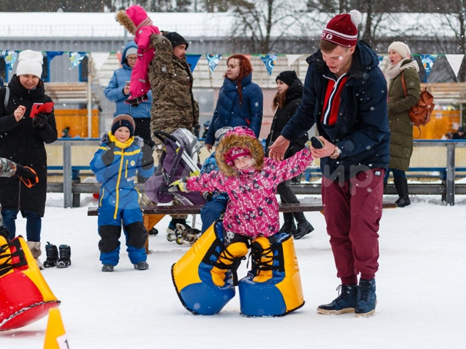 Командный игровой реквизит Гигантские кеды — для эстафет, конкурсов и веселых забегов