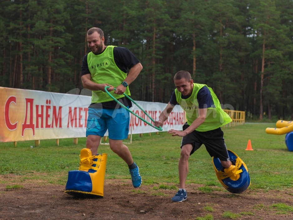 Командный игровой реквизит Гигантские кеды — для эстафет, конкурсов и веселых забегов