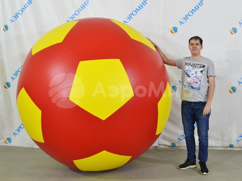 Надувной гигантский футбольный мяч