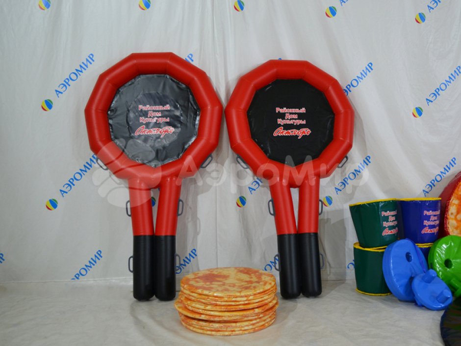 Командная забава — лови сковородкой