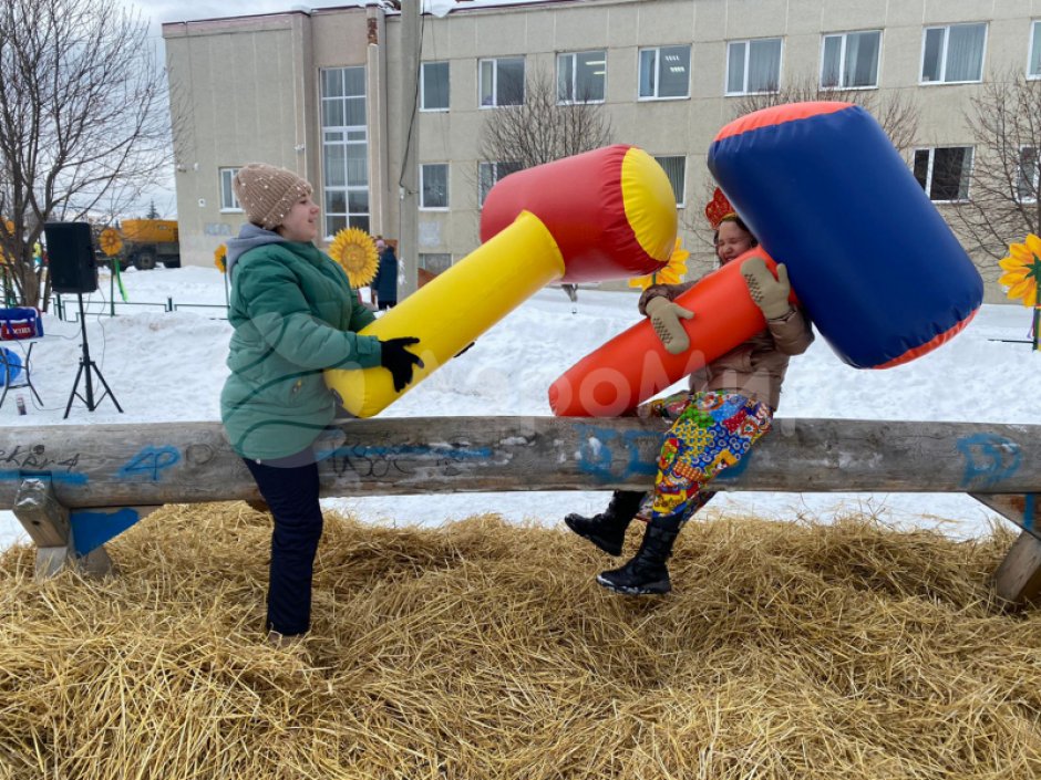 Гигантский молоток для игр на ловкость и скорость