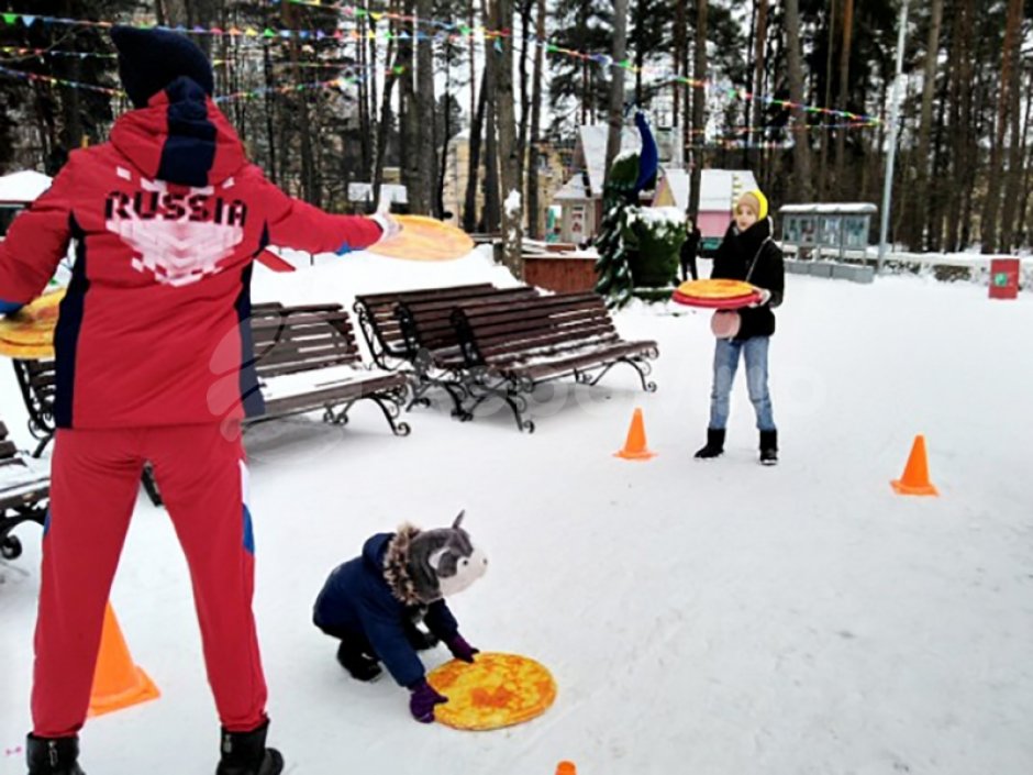 Поймай Блины — народные забавы