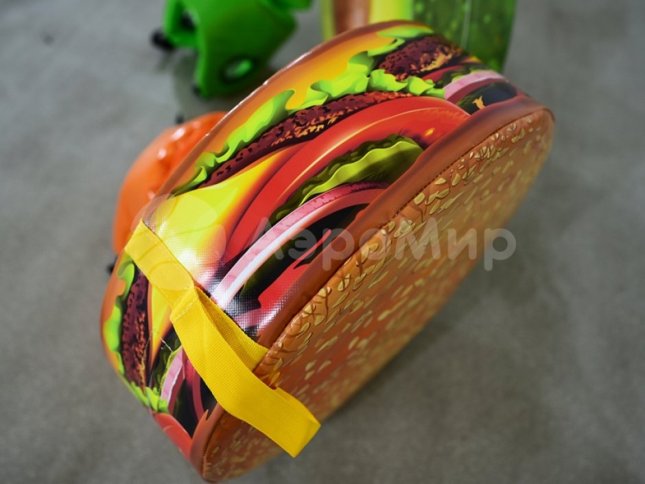 Бой подушками — игровой реквизит для шуточных боев