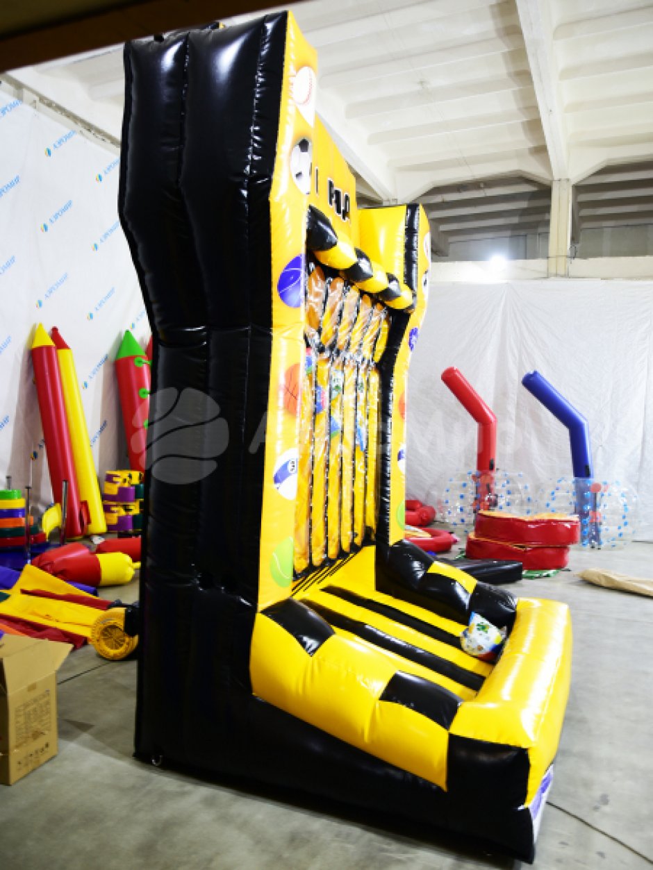 Мега аттракцион «4 в ряд» с мячами