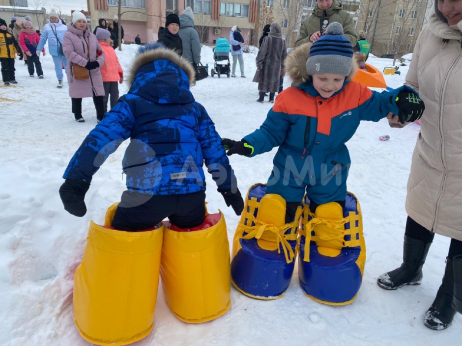 Командный игровой реквизит Гигантские кеды — для эстафет, конкурсов и веселых забегов