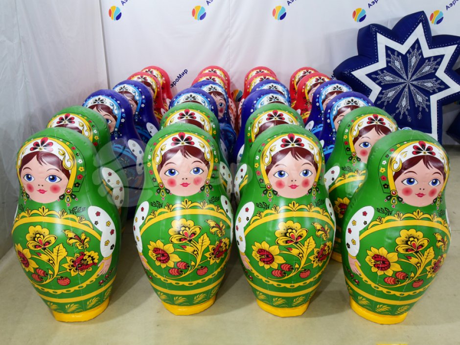 Большие надувные кегли с мячом